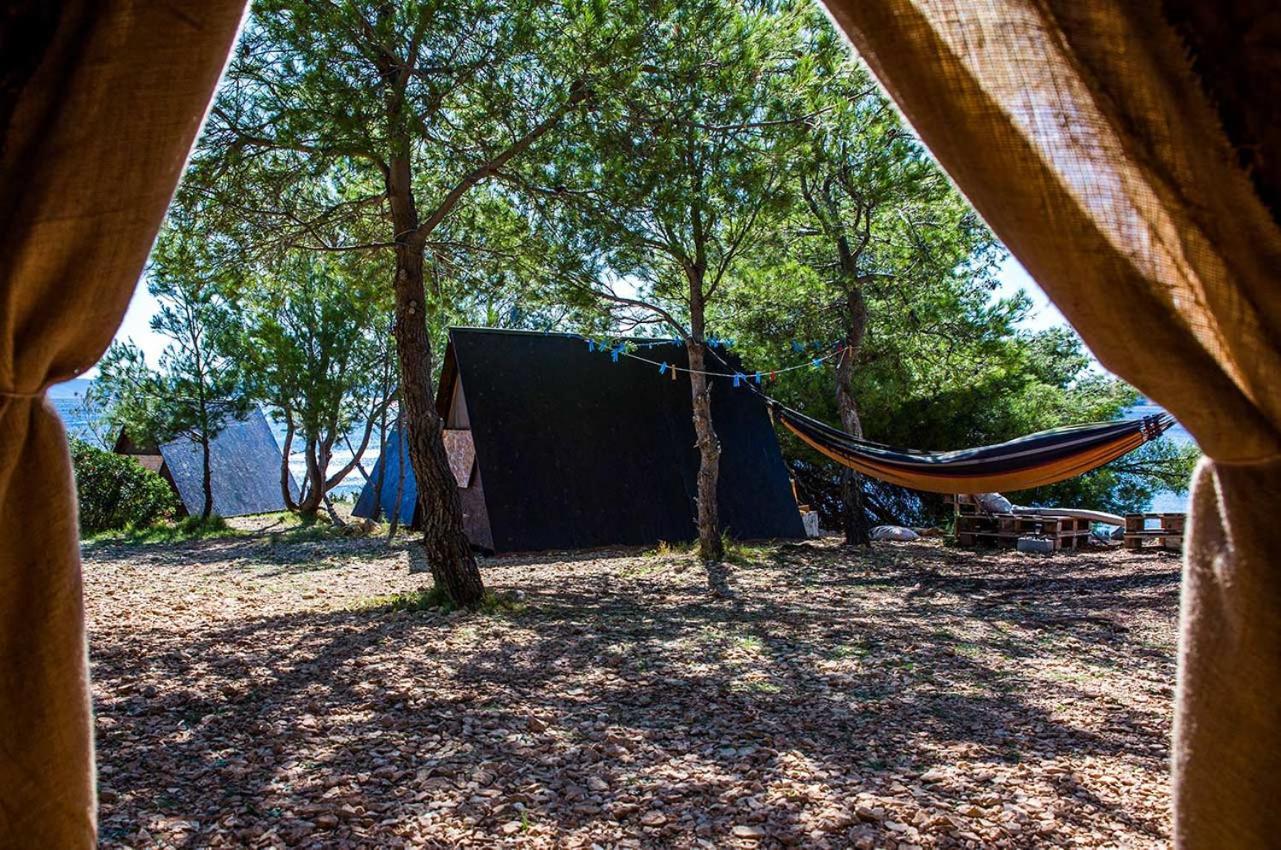 Cast Away - Eco Resort Zavala Bagian luar foto