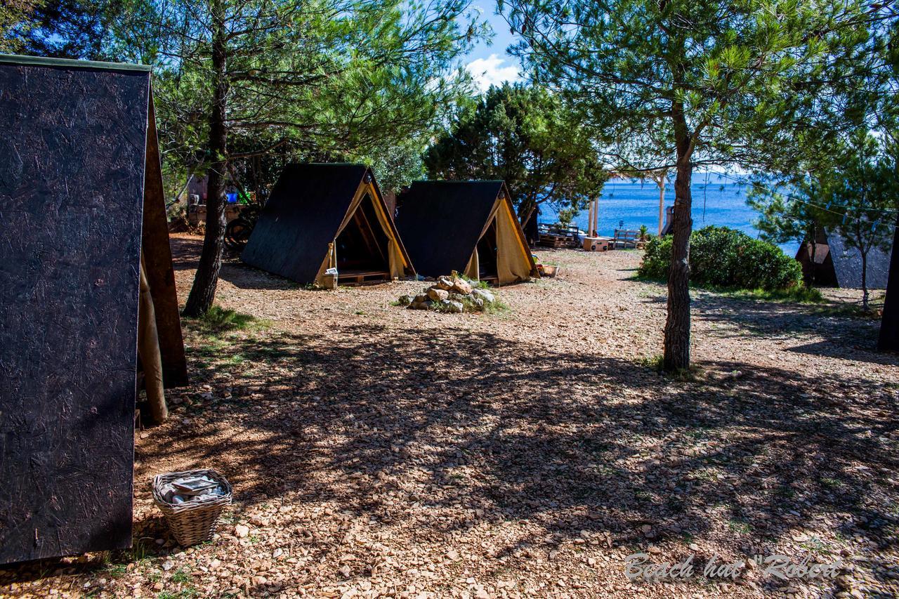 Cast Away - Eco Resort Zavala Bagian luar foto