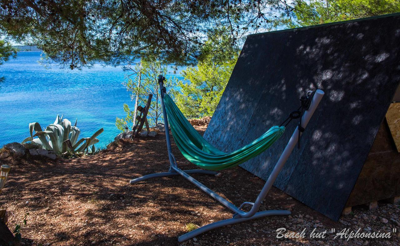 Cast Away - Eco Resort Zavala Bagian luar foto