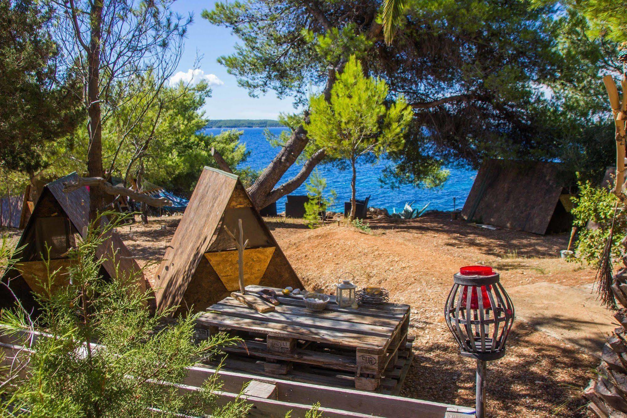 Cast Away - Eco Resort Zavala Bagian luar foto